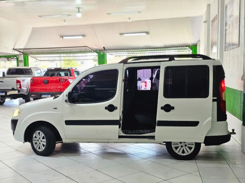 DOBLÓ 1.8 MPI ESSENCE 16V FLEX 7P MANUAL - 2013 - SAPUCAIA DO SUL