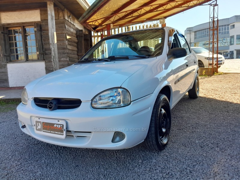 CLASSIC 1.0 MPFI SPIRIT 8V FLEX 4P MANUAL - 2007 - VERANóPOLIS