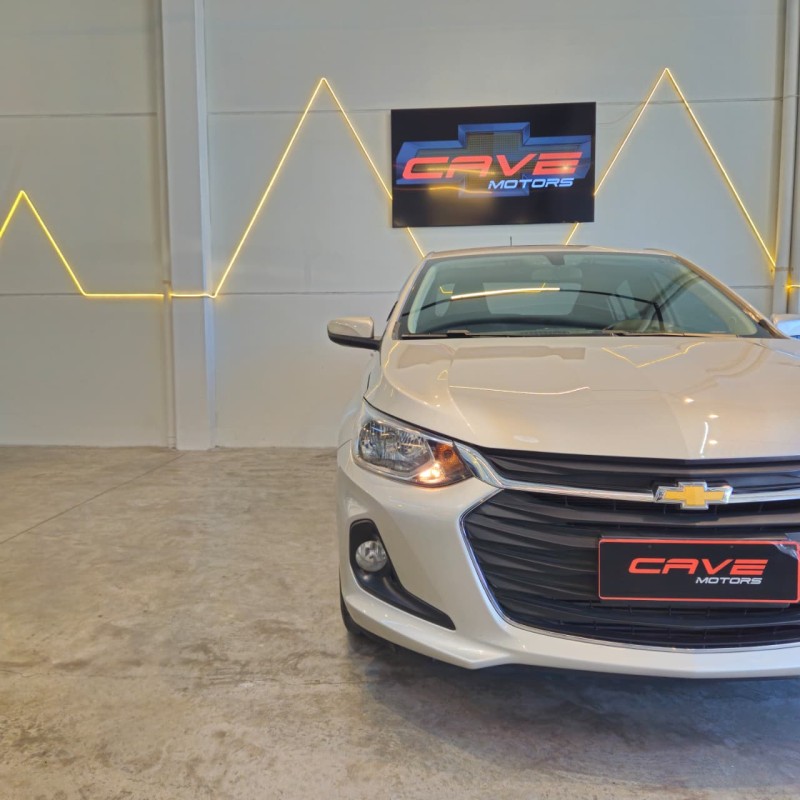 ONIX 1.0	LT PLUS 8V TURBO FLEX 4P AUTOMÁTICO - 2020 - CAXIAS DO SUL
