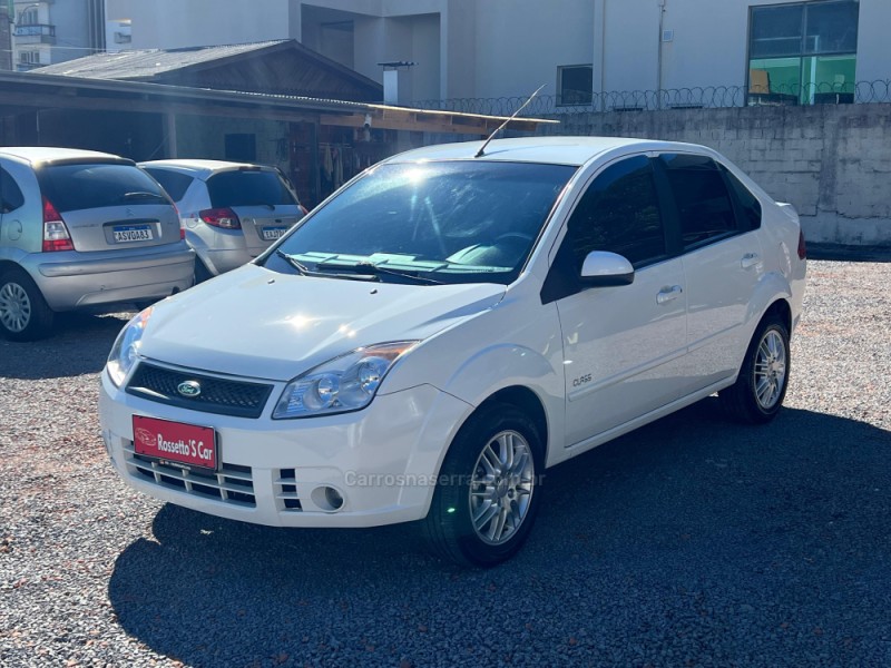 FIESTA 1.6 MPI CLASS SEDAN 8V FLEX 4P MANUAL - 2010 - FARROUPILHA