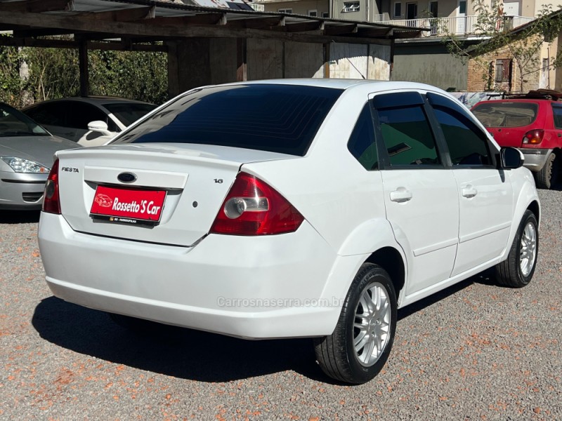 FIESTA 1.6 MPI CLASS SEDAN 8V FLEX 4P MANUAL - 2010 - FARROUPILHA