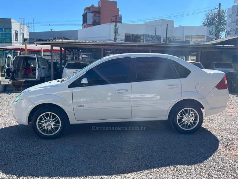 FIESTA 1.6 MPI CLASS SEDAN 8V FLEX 4P MANUAL - 2010 - FARROUPILHA
