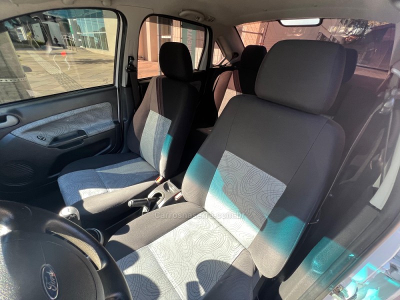 FIESTA 1.6 MPI CLASS SEDAN 8V FLEX 4P MANUAL - 2010 - FARROUPILHA