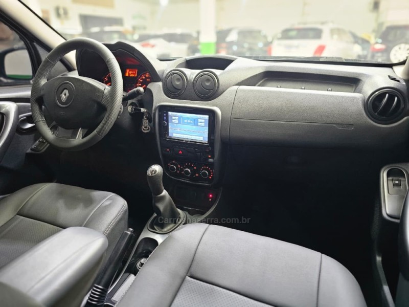 DUSTER 1.6 DYNAMIQUE 4X2 16V FLEX 4P MANUAL - 2013 - SAPUCAIA DO SUL