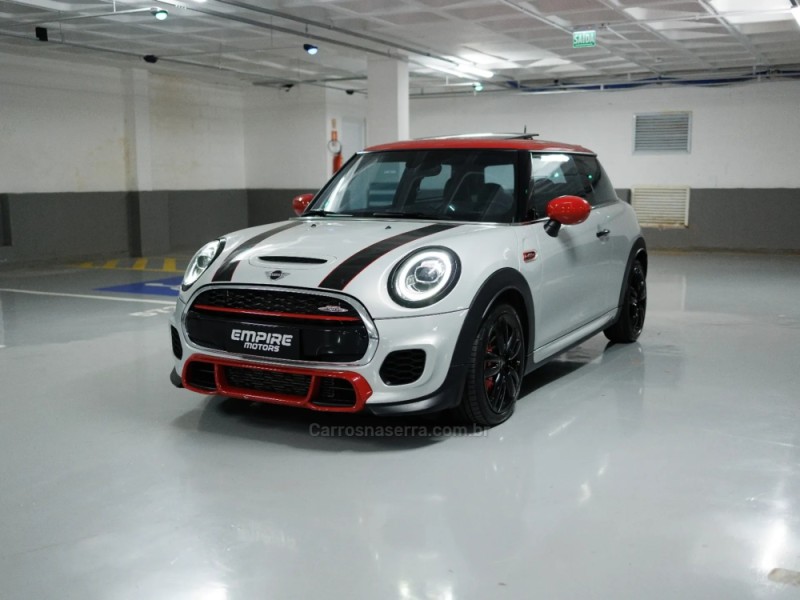 COOPER 2.0 JOHN COOPER WORKS 16V TURBO GASOLINA 2P AUTOMATICO