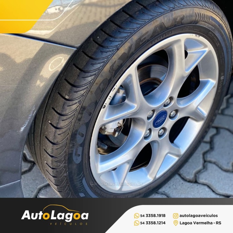 FOCUS 2.0 SE FASTBACK 16V FLEX 4P AUTOMÁTICO - 2019 - LAGOA VERMELHA