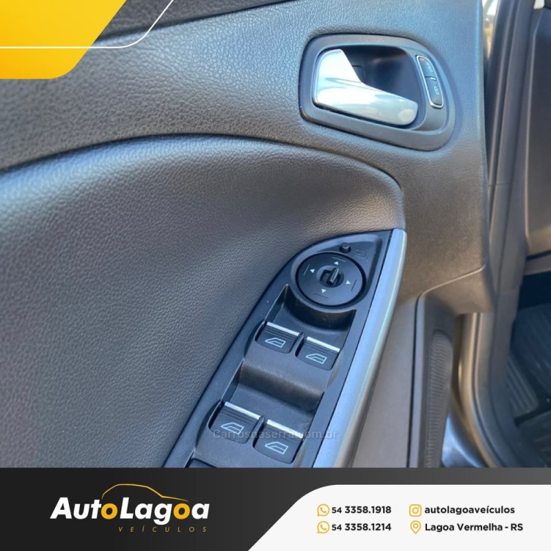 FOCUS 2.0 SE FASTBACK 16V FLEX 4P AUTOMÁTICO - 2019 - LAGOA VERMELHA
