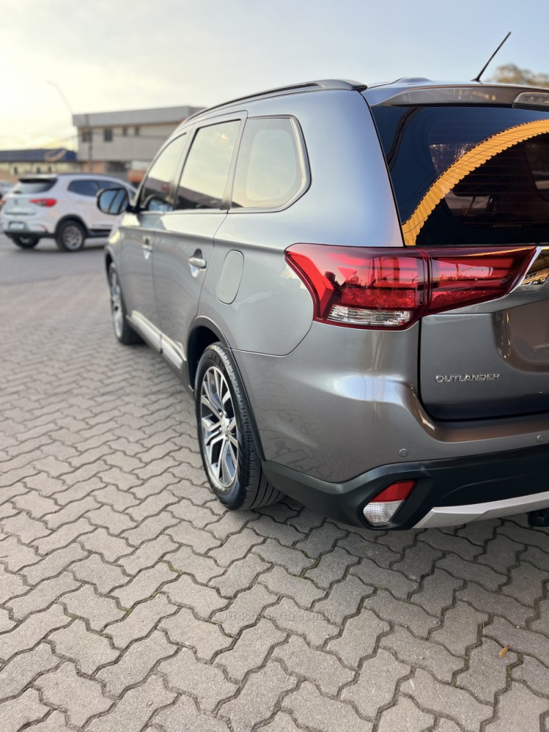 OUTLANDER 2.0 16V GASOLINA 4P AUTOMÁTICO - 2016 - CAXIAS DO SUL