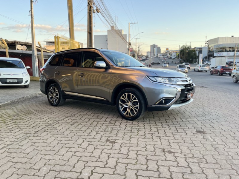 OUTLANDER 2.0 16V GASOLINA 4P AUTOMÁTICO - 2016 - CAXIAS DO SUL