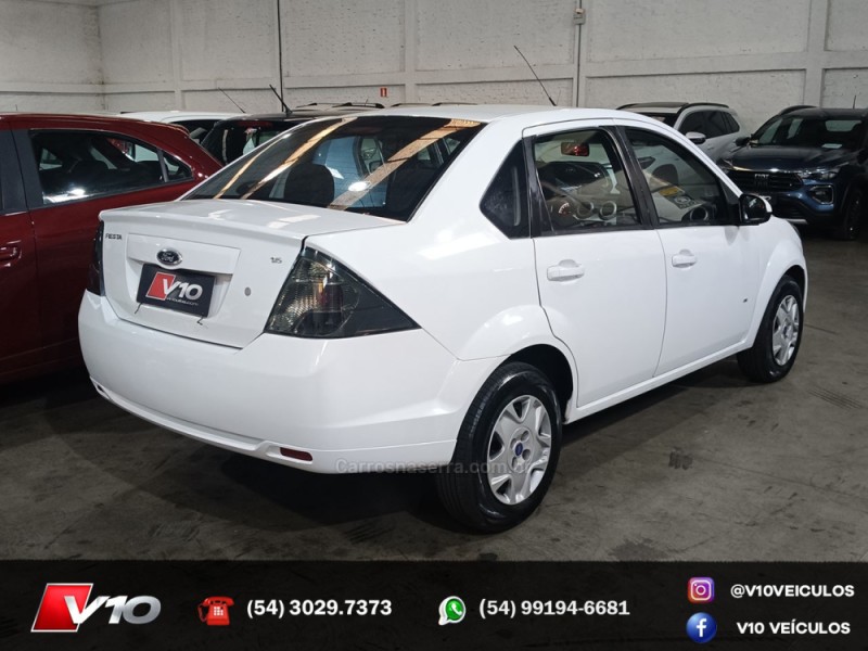 FIESTA 1.6 ROCAM SE SEDAN 8V FLEX 4P MANUAL - 2014 - CAXIAS DO SUL