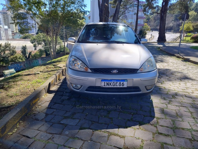 FOCUS 2.0 FC 16V GASOLINA 4P MANUAL - 2007 - CAXIAS DO SUL