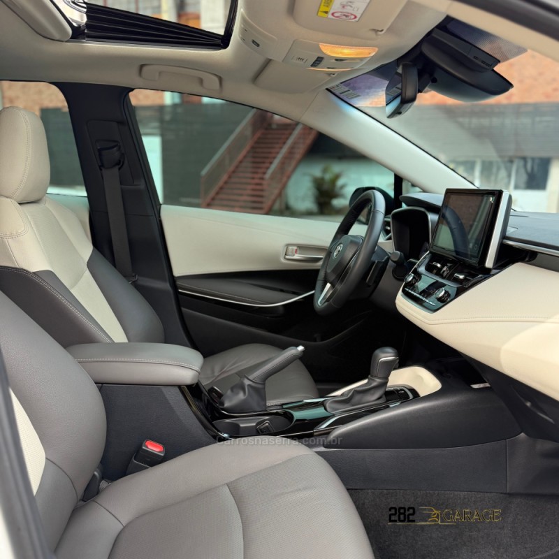 COROLLA 2.0 ALTIS 16V FLEX 4P AUTOMÁTICO - 2023 - FARROUPILHA