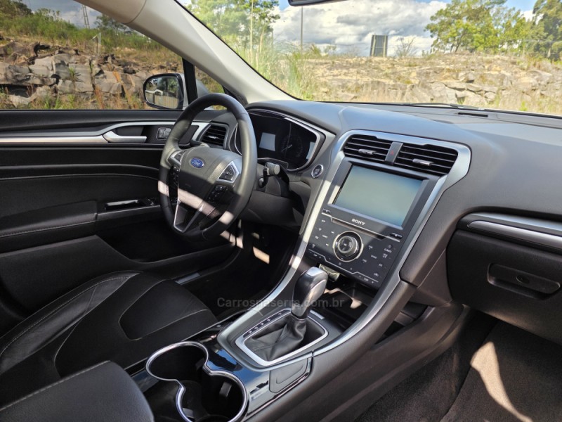 FUSION 2.0 TITANIUM FWD 16V GASOLINA 4P AUTOMÁTICO - 2014 - CAXIAS DO SUL