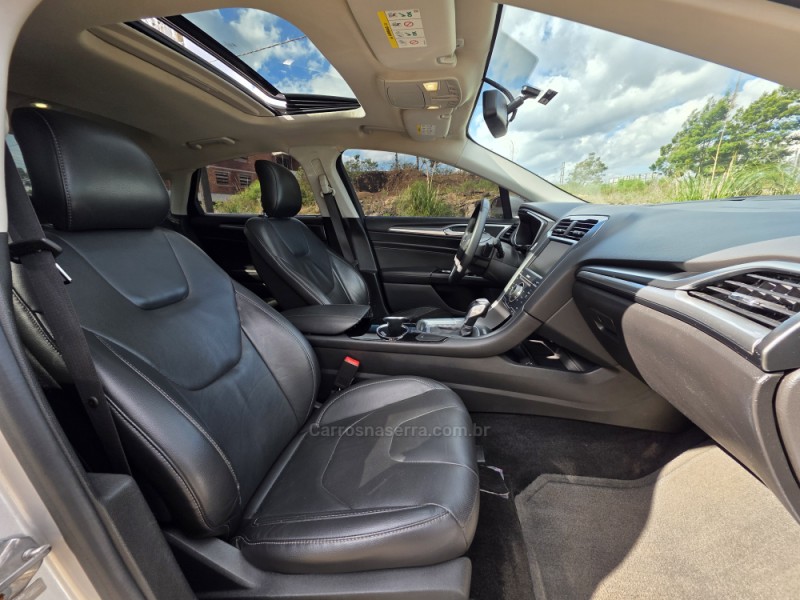 FUSION 2.0 TITANIUM FWD 16V GASOLINA 4P AUTOMÁTICO - 2014 - CAXIAS DO SUL