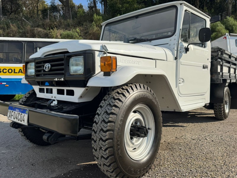 BANDEIRANTE 3.7 BJ55LP-BL3 4X4 CS DIESEL 2P MANUAL - 1995 - CAXIAS DO SUL