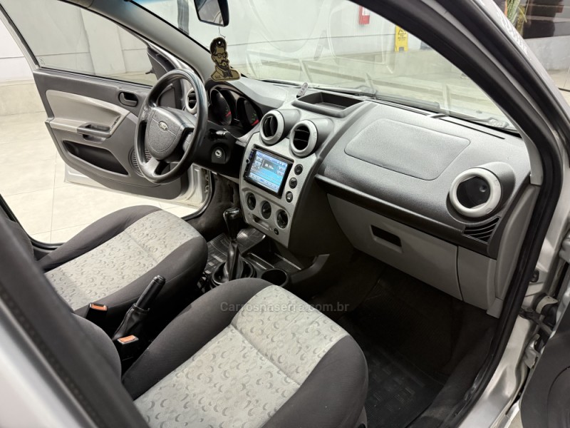 FIESTA 1.0 MPI HATCH 8V FLEX 4P MANUAL - 2008 - SAPIRANGA