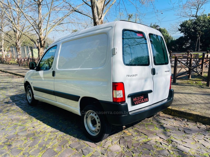 PARTNER 1.6 FURGÃO 800KG 16V FLEX 3P MANUAL - 2019 - NOVO HAMBURGO