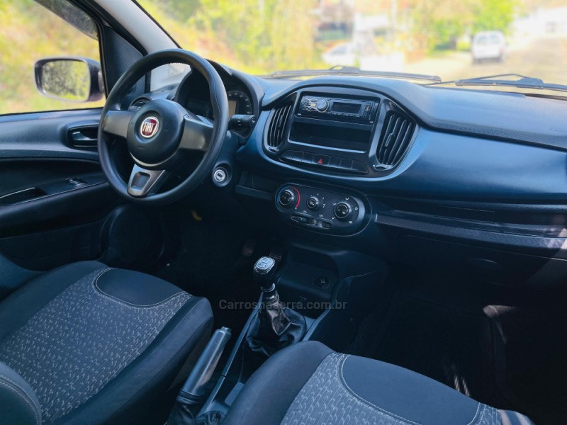 UNO 1.0 EVO ATTRACTIVE 8V FLEX 4P MANUAL - 2021 - NOVO HAMBURGO