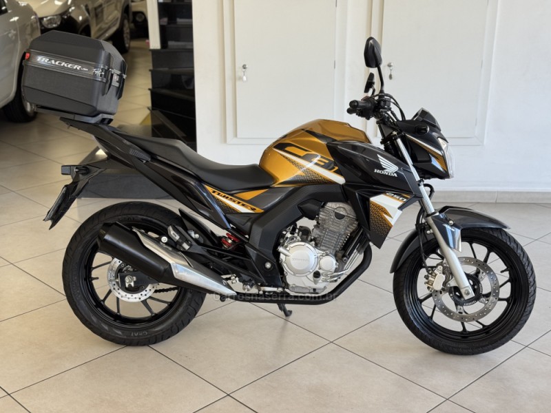 cb 250f twister abs 2020 flores da cunha