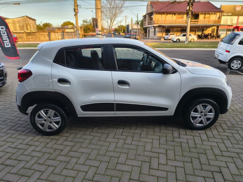 KWID 1.0 12V SCE FLEX ZEN MANUAL - 2022 - NOVO HAMBURGO