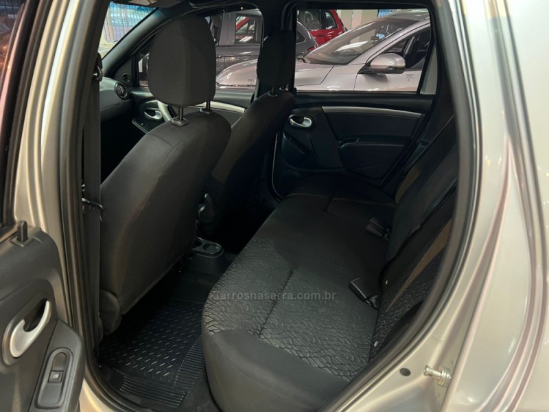 DUSTER 1.6 EXPRESSION 4X2 16V FLEX 4P MANUAL - 2019 - CAXIAS DO SUL