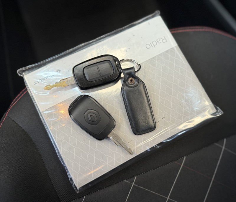 KWID 1.0 12V SCE FLEX ZEN MANUAL - 2018 - CAXIAS DO SUL