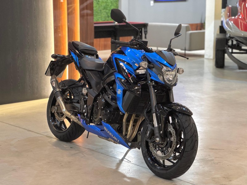 GSX R750 SRAD - 2019 - NOVO HAMBURGO