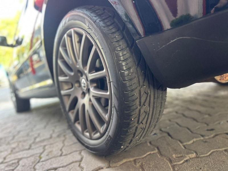 GOLF 1.6 MI SPORTLINE 8V FLEX 4P MANUAL - 2014 - TRêS COROAS