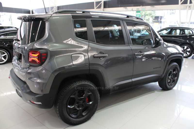 RENEGADE 1.3 TRAILHAWK T270 16V TURBO FLEX 4X4 4P AUTOMÁTICO - 2024 - CAXIAS DO SUL