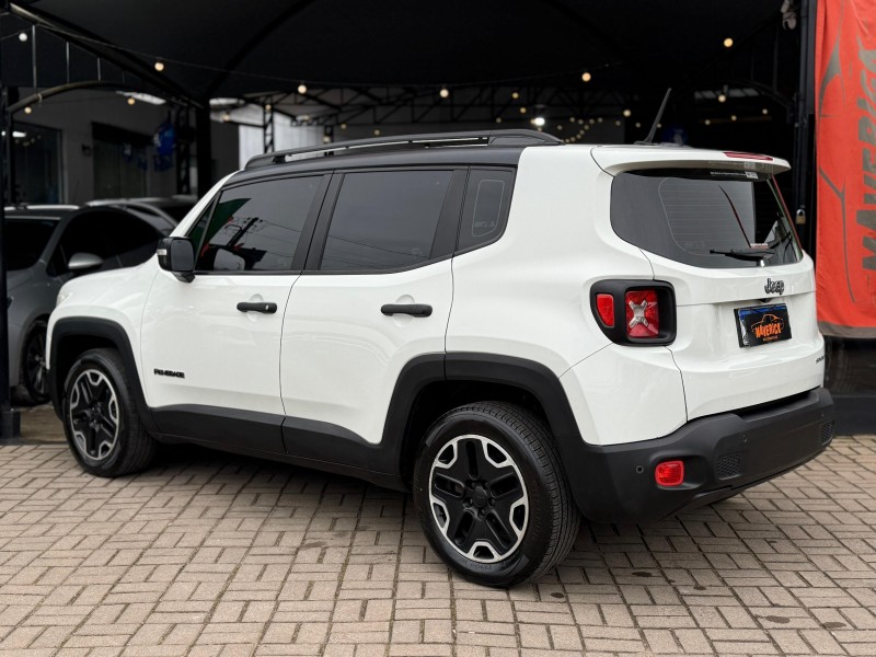RENEGADE 1.8 16V FLEX SPORT 4P MANUAL - 2016 - LAGOA VERMELHA