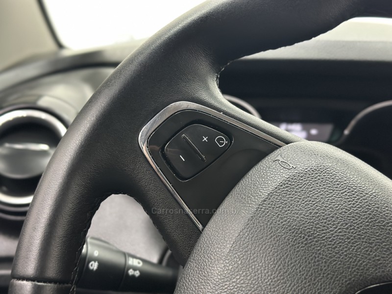CAPTUR 1.6 16V SCE FLEX ZEN MANUAL - 2018 - SANTA CRUZ DO SUL
