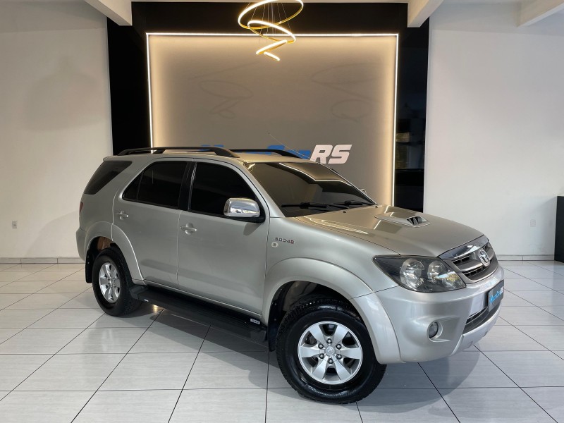 HILUX SW4 3.0 SRV 4X4 16V TURBO INTERCOOLER DIESEL 4P AUTOMÁTICO