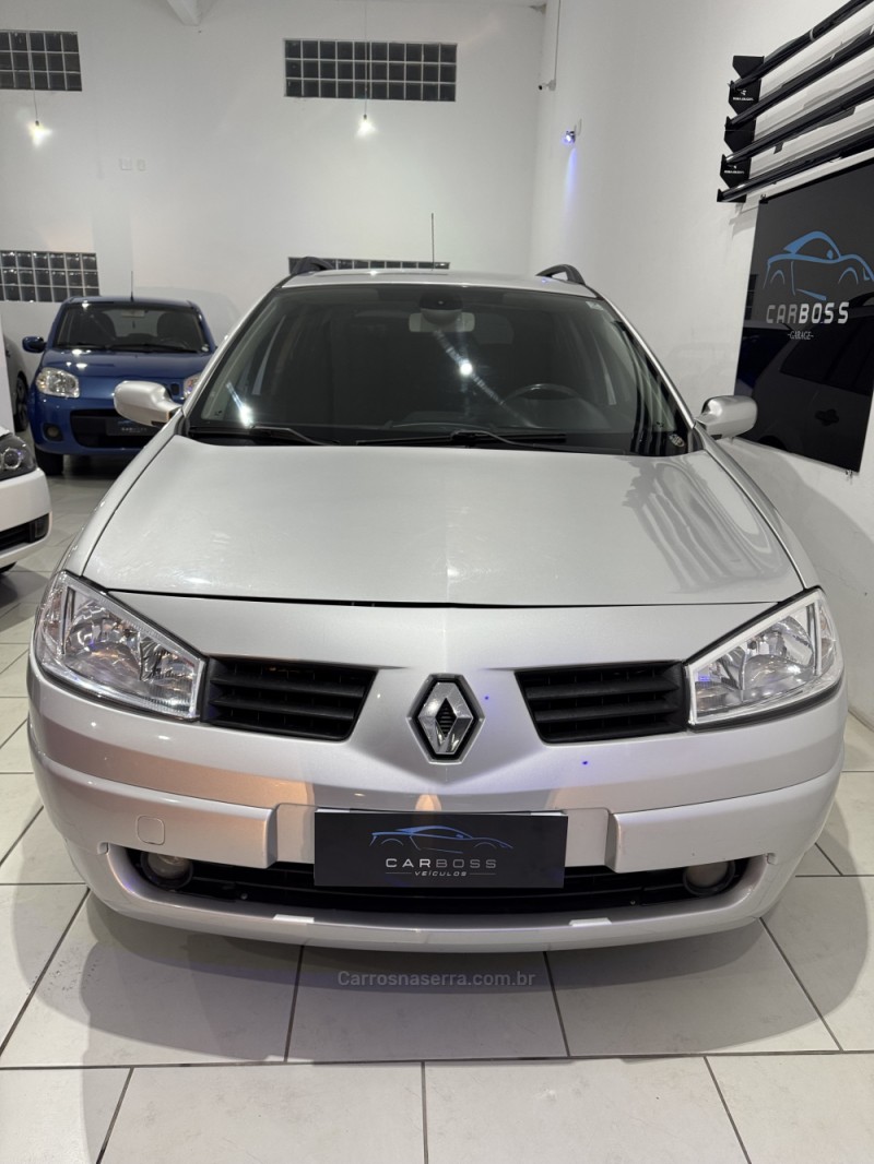 MÉGANE 1.6 DYNAMIQUE GRAND TOUR 16V FLEX 4P MANUAL - 2012 - CAXIAS DO SUL