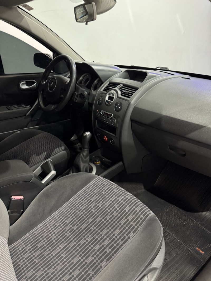 MÉGANE 1.6 DYNAMIQUE GRAND TOUR 16V FLEX 4P MANUAL - 2012 - CAXIAS DO SUL
