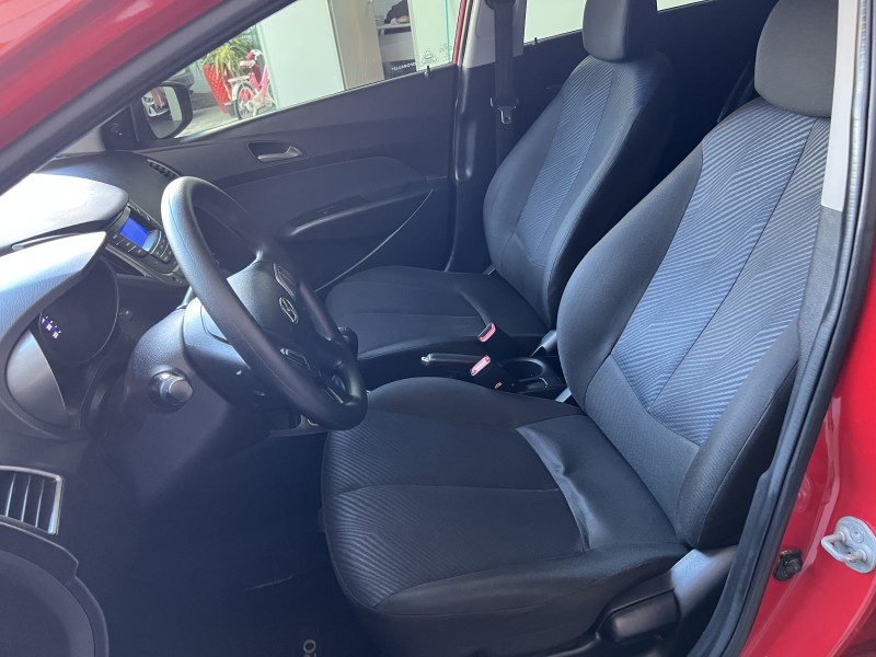 HB20 1.6 COMFORT 16V FLEX 4P MANUAL - 2013 - PORTãO