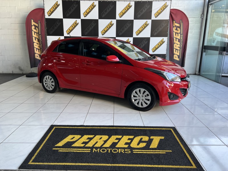 HB20 1.6 COMFORT 16V FLEX 4P MANUAL - 2013 - PORTãO