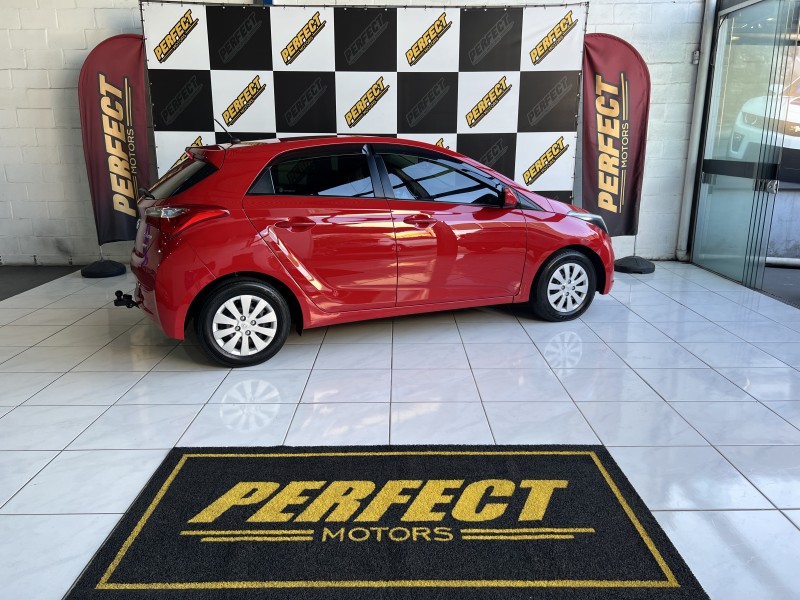 HB20 1.6 COMFORT 16V FLEX 4P MANUAL - 2013 - PORTãO