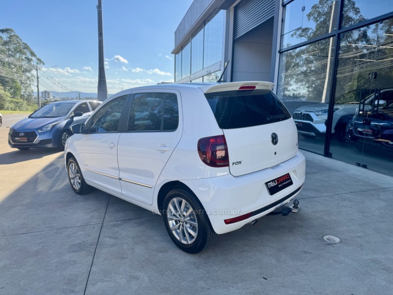 FOX 1.6 MI PRIME 8V FLEX 4P MANUAL - 2013 - LAJEADO