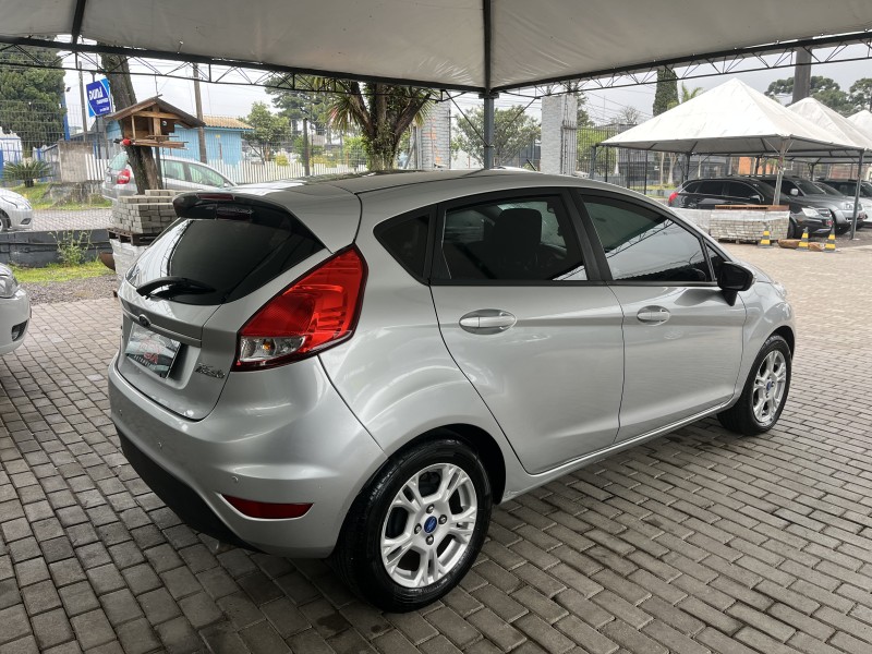 FIESTA 1.6 SE HATCH 16V FLEX 4P AUTOMÁTICO - 2015 - CAXIAS DO SUL