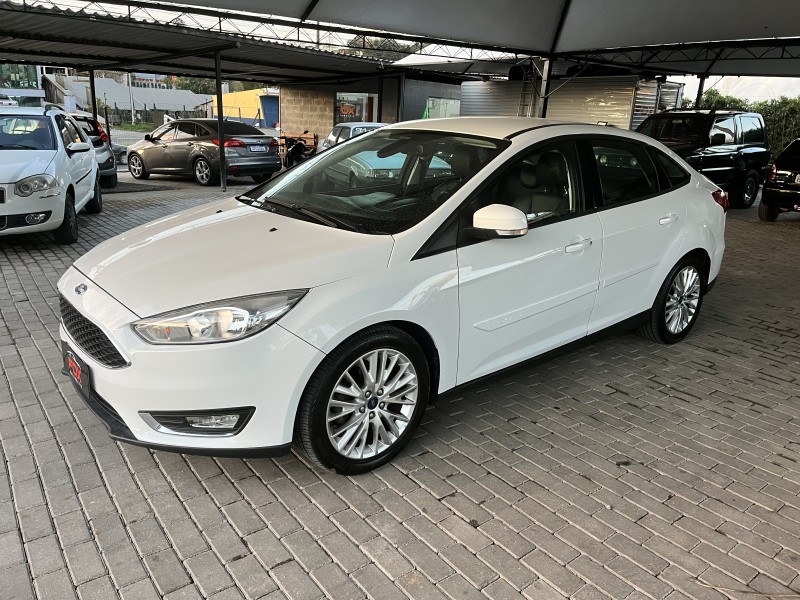 focus 2.0 se sedan 16v flex 4p automatico 2017 caxias do sul