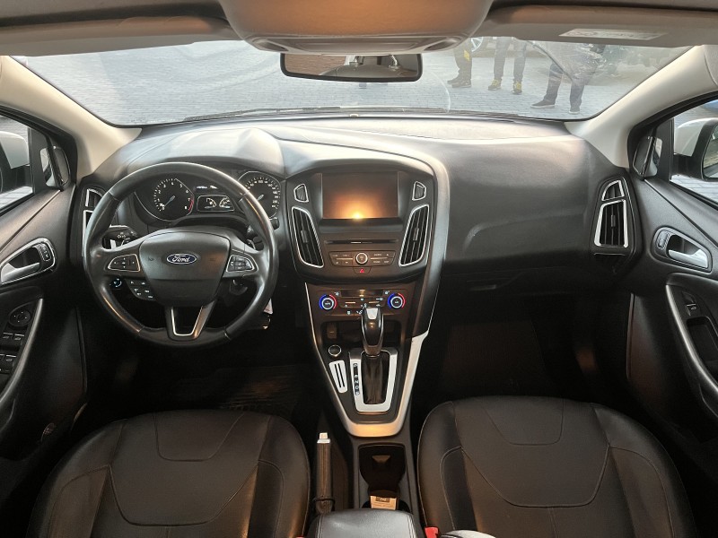 FOCUS 2.0 SE SEDAN 16V FLEX 4P AUTOMÁTICO - 2017 - CAXIAS DO SUL