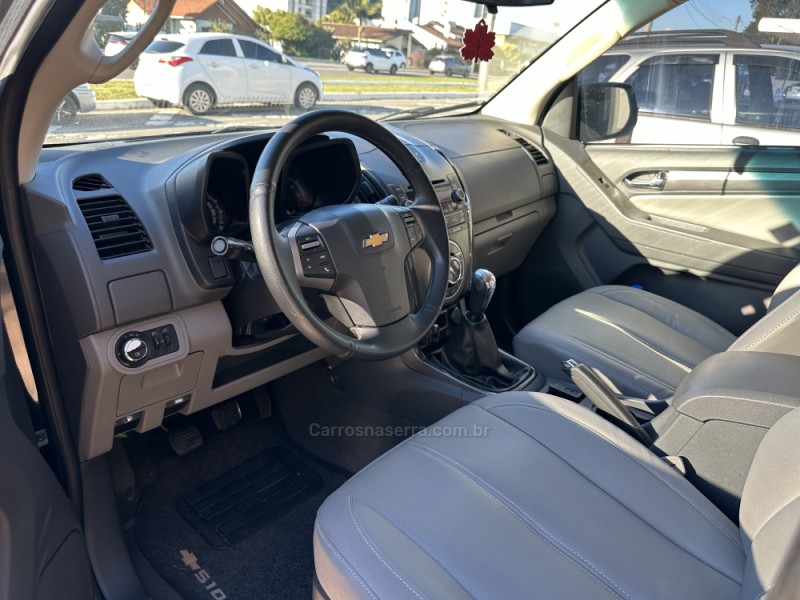 S10 2.4 LTZ 4X2 CD 8V FLEX 4P MANUAL - 2013 - CAXIAS DO SUL