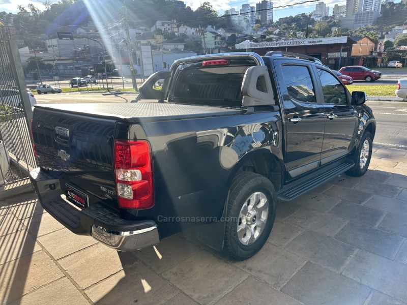 S10 2.4 LTZ 4X2 CD 8V FLEX 4P MANUAL - 2013 - CAXIAS DO SUL
