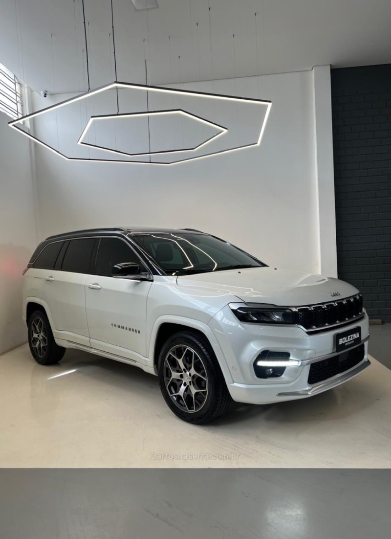 commander 1.3 overland t270 16v 4x2 turbo flex 4p automatico 2023 novo hamburgo
