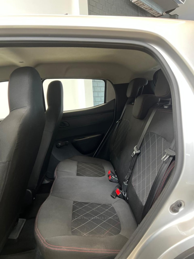 KWID 1.0 12V SCE FLEX ZEN MANUAL - 2023 - NOVO HAMBURGO