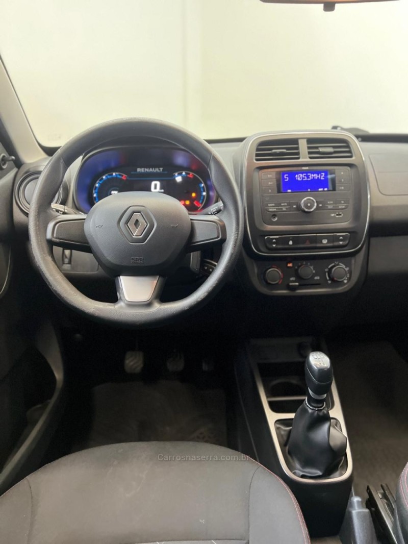 KWID 1.0 12V SCE FLEX ZEN MANUAL - 2023 - NOVO HAMBURGO