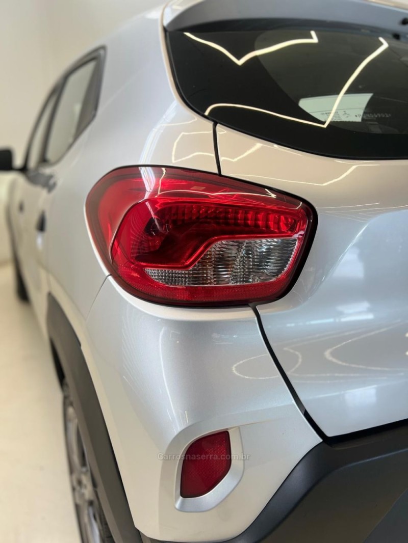 KWID 1.0 12V SCE FLEX ZEN MANUAL - 2023 - NOVO HAMBURGO