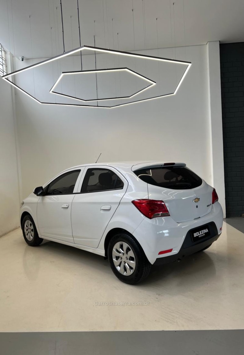 ONIX 1.0 LT 12V TURBO FLEX 4P MANUAL - 2017 - NOVO HAMBURGO