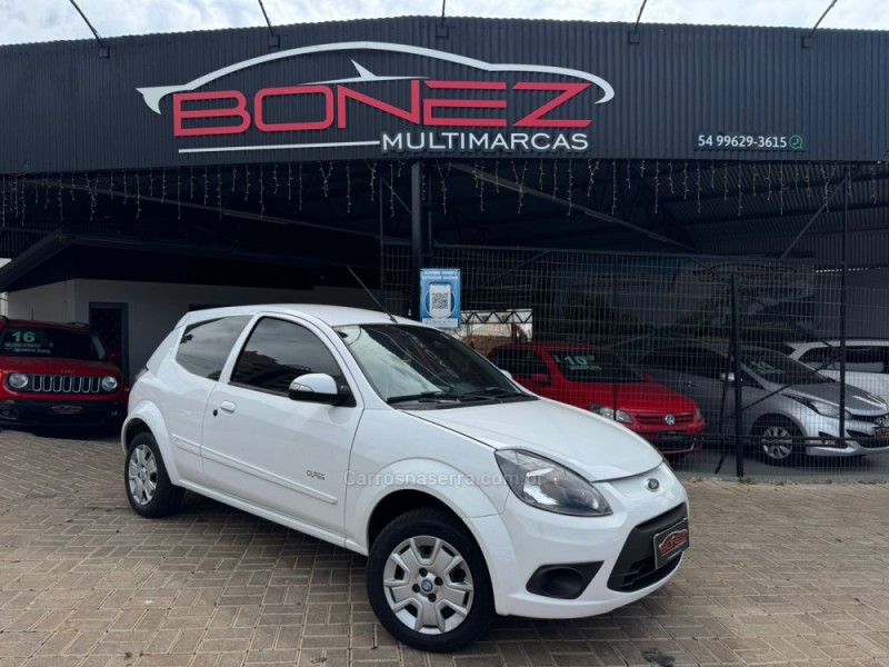 KA 1.0 MPI CLASS 8V FLEX 2P MANUAL - 2013 - TAPEJARA