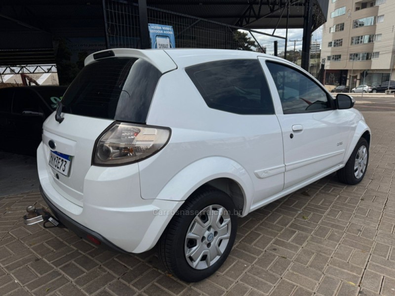KA 1.0 MPI CLASS 8V FLEX 2P MANUAL - 2013 - TAPEJARA